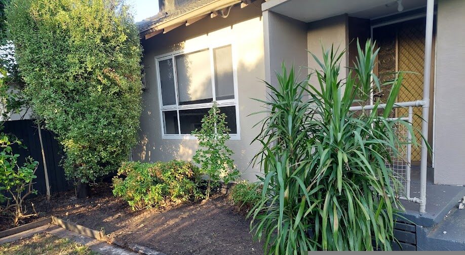 Ivanhoe garden, Melbourne